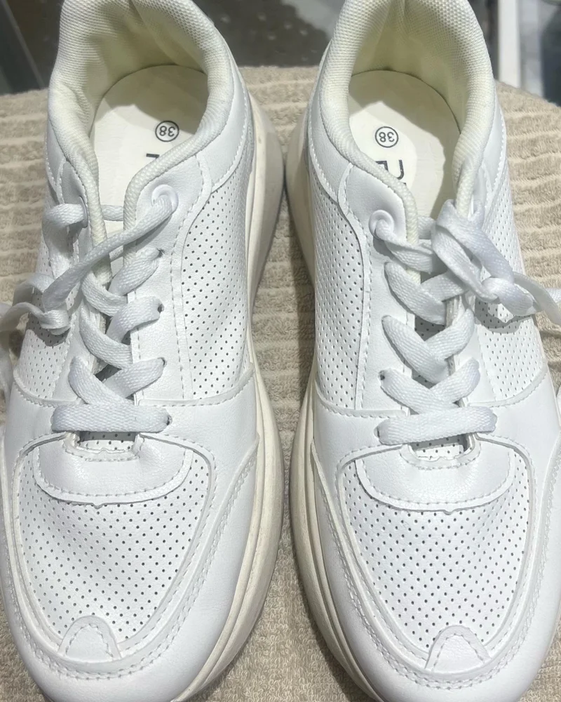 Pixi Sneakers, size 38
