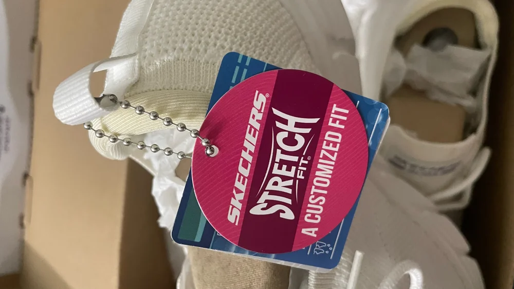 Skechers Sneakers, New with tags, size 39, photo 2