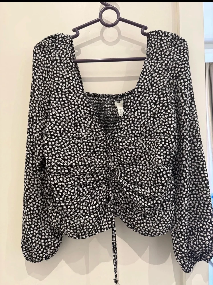 H&M Blouses