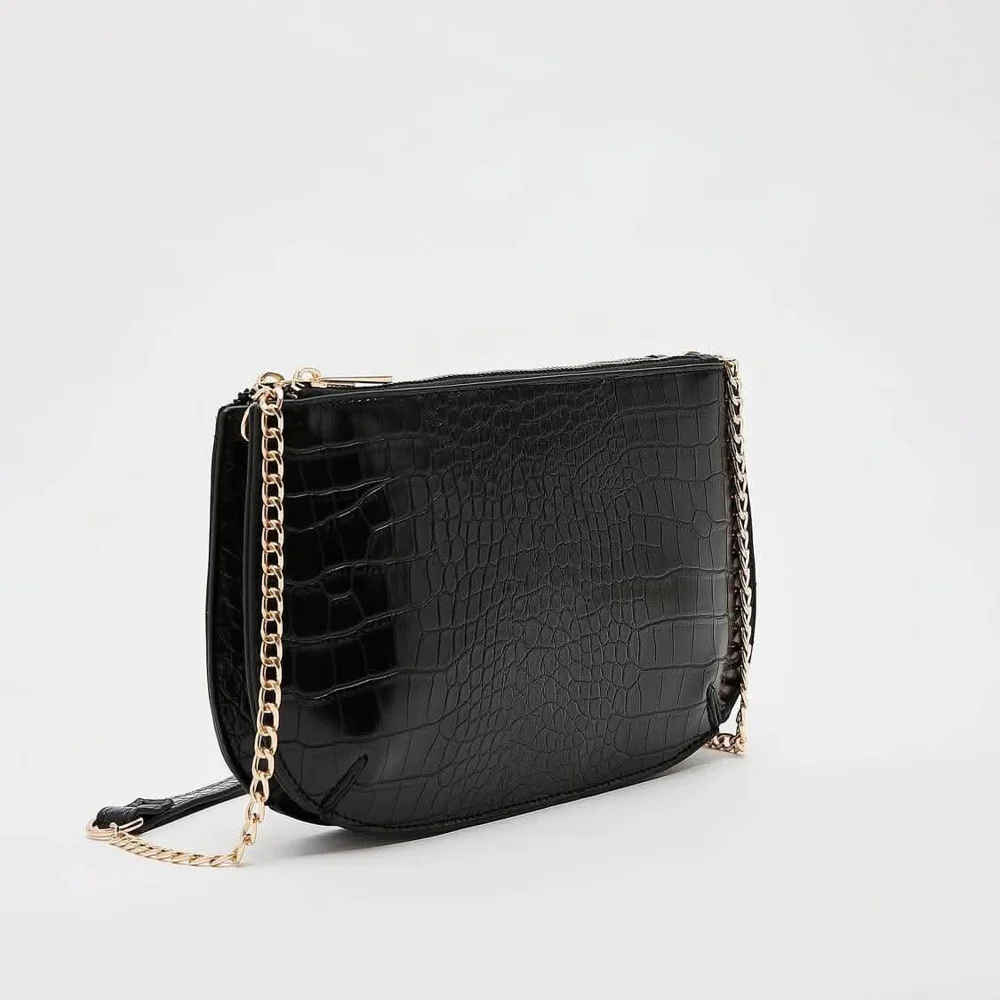 Max Cross-Body Bags