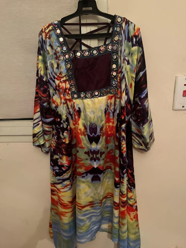 Midi Dresses