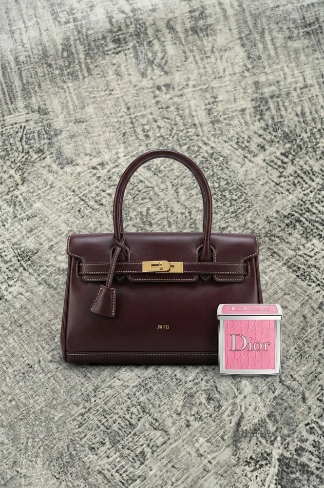 JW PEI Shoulder Bags