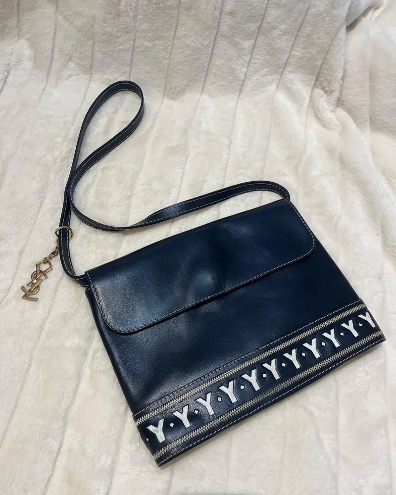 Yves Saint Laurent Shoulder Bag