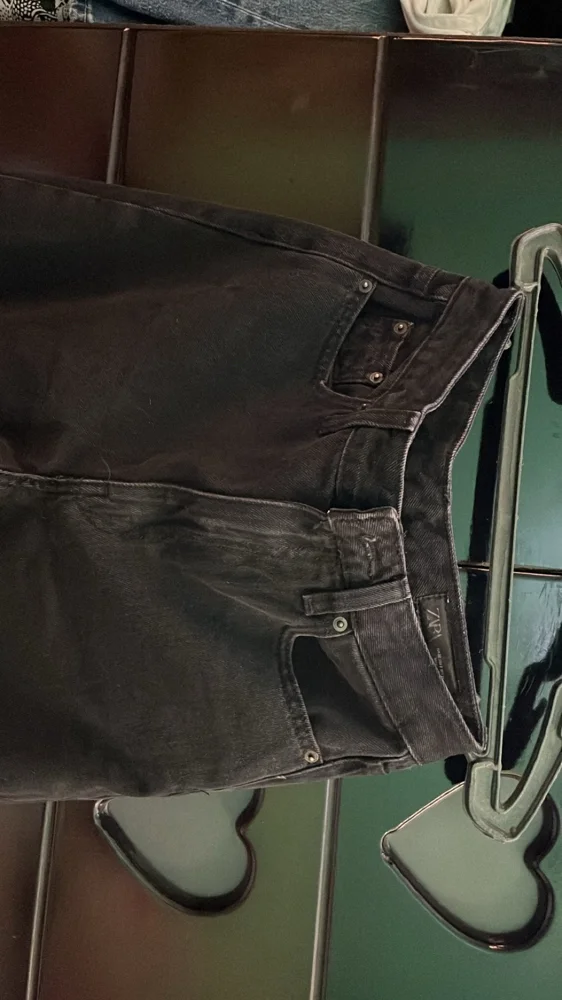 Zara Jeans