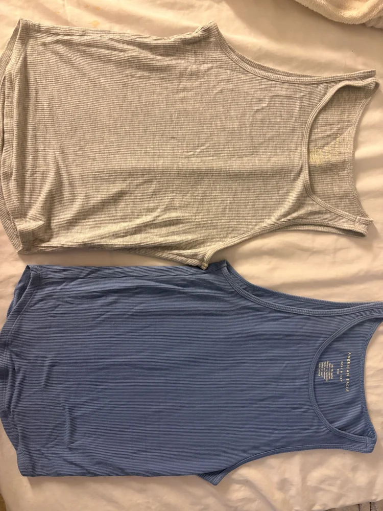 American Eagle تانك توب