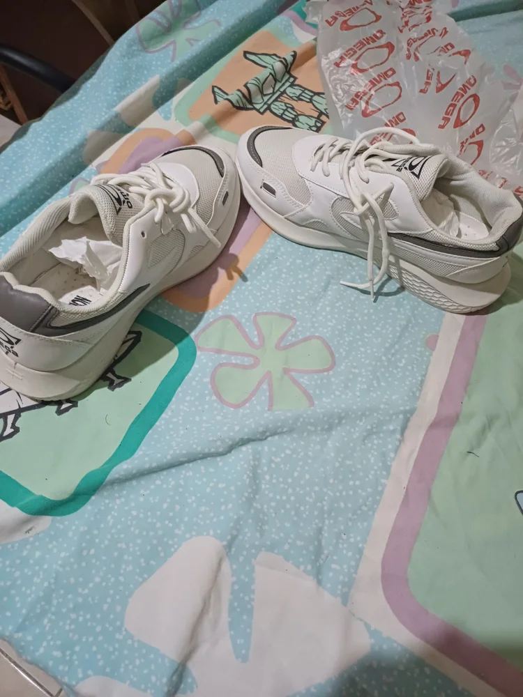 Omega Sneakers, New with tags, size 41, photo 2
