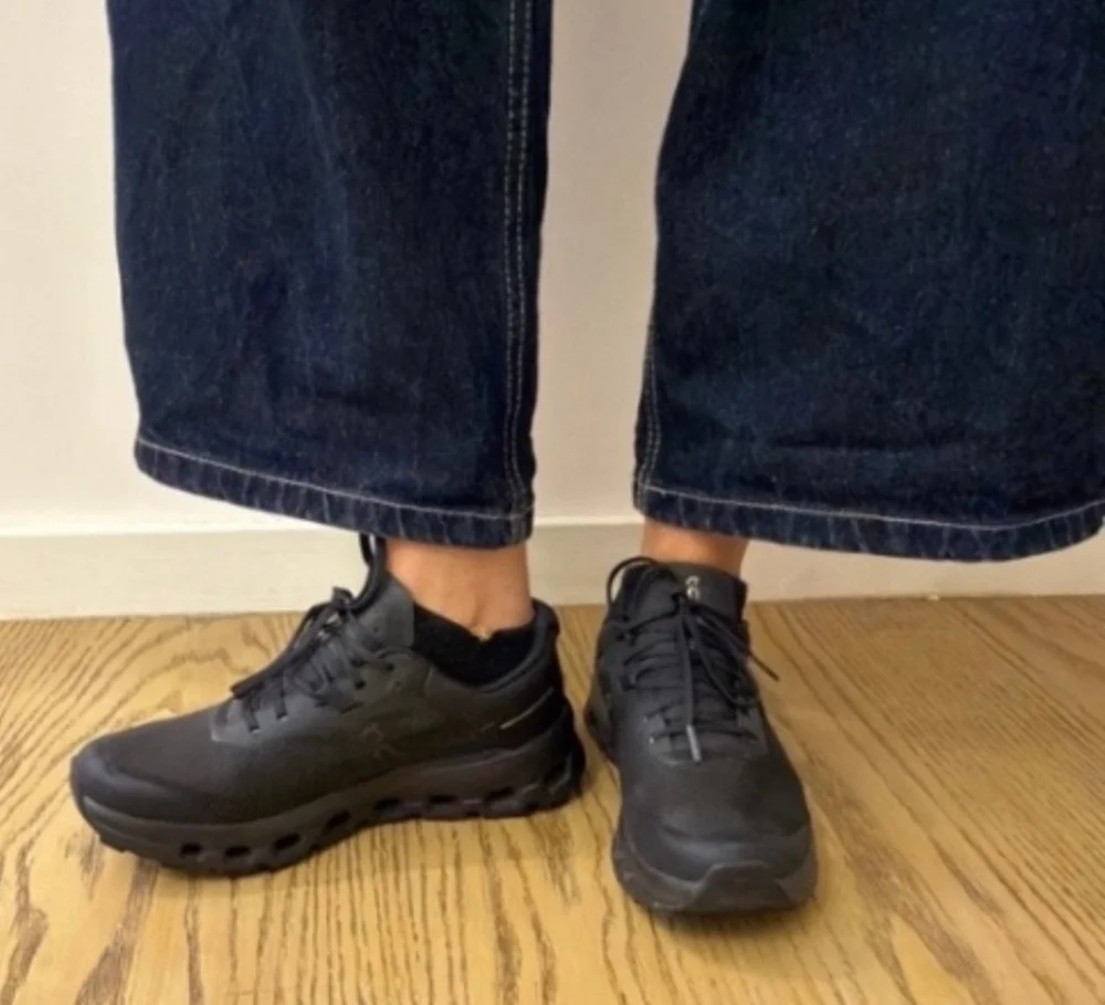 On Cloud Sneakers, size 38.5, photo 4