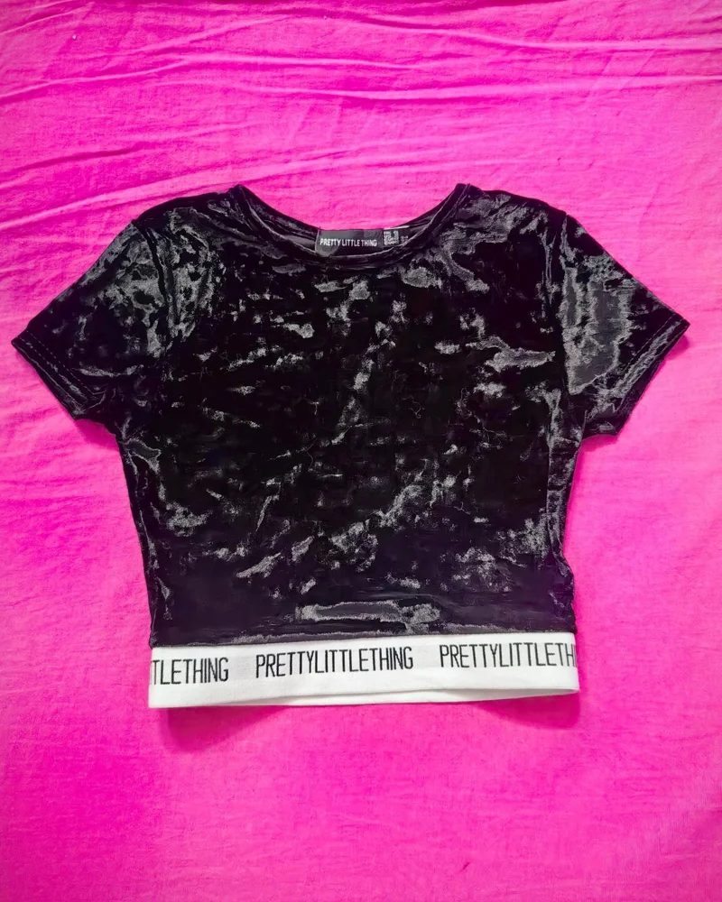 PrettyLittleThing كروب توب
