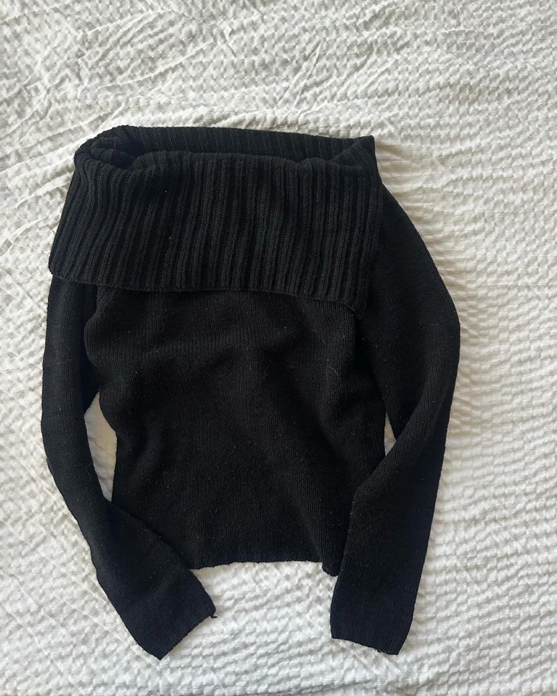 Sweaters & Pullovers