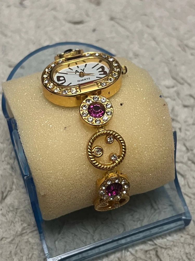 ساعات، جديدة بالتيكيت، صورة 3