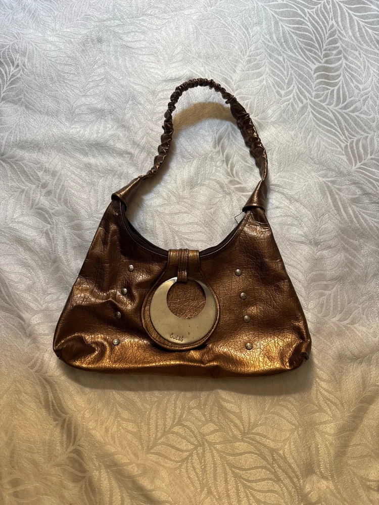 GUESS Shoulder Bag
