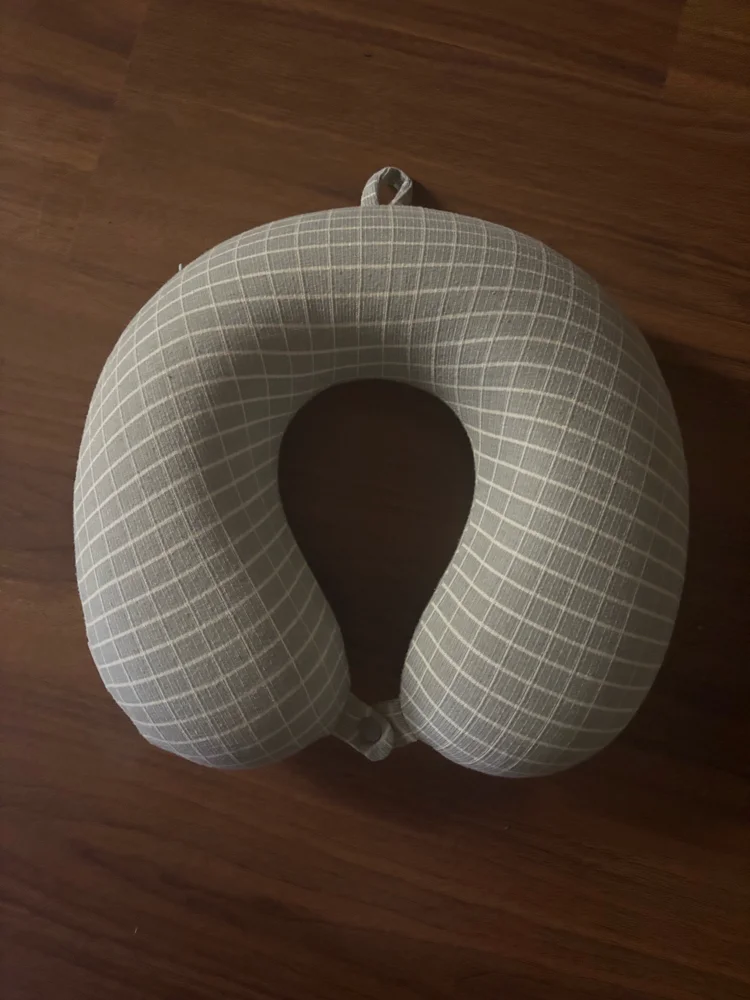 Miniso Scarves