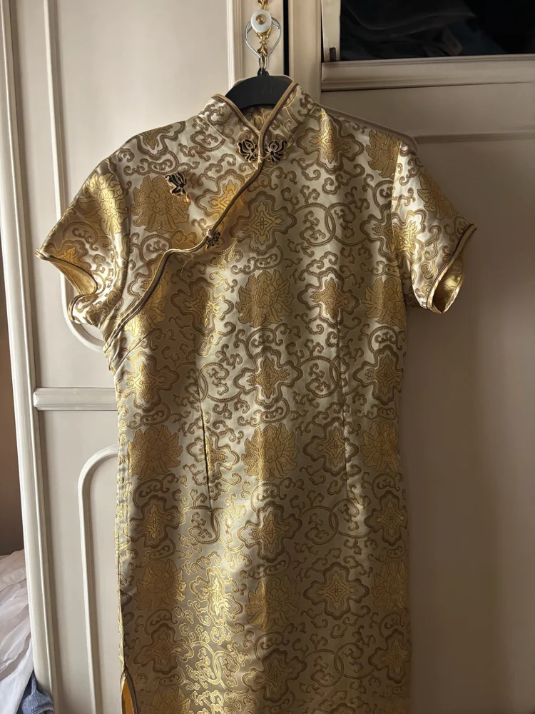 Midi Dresses