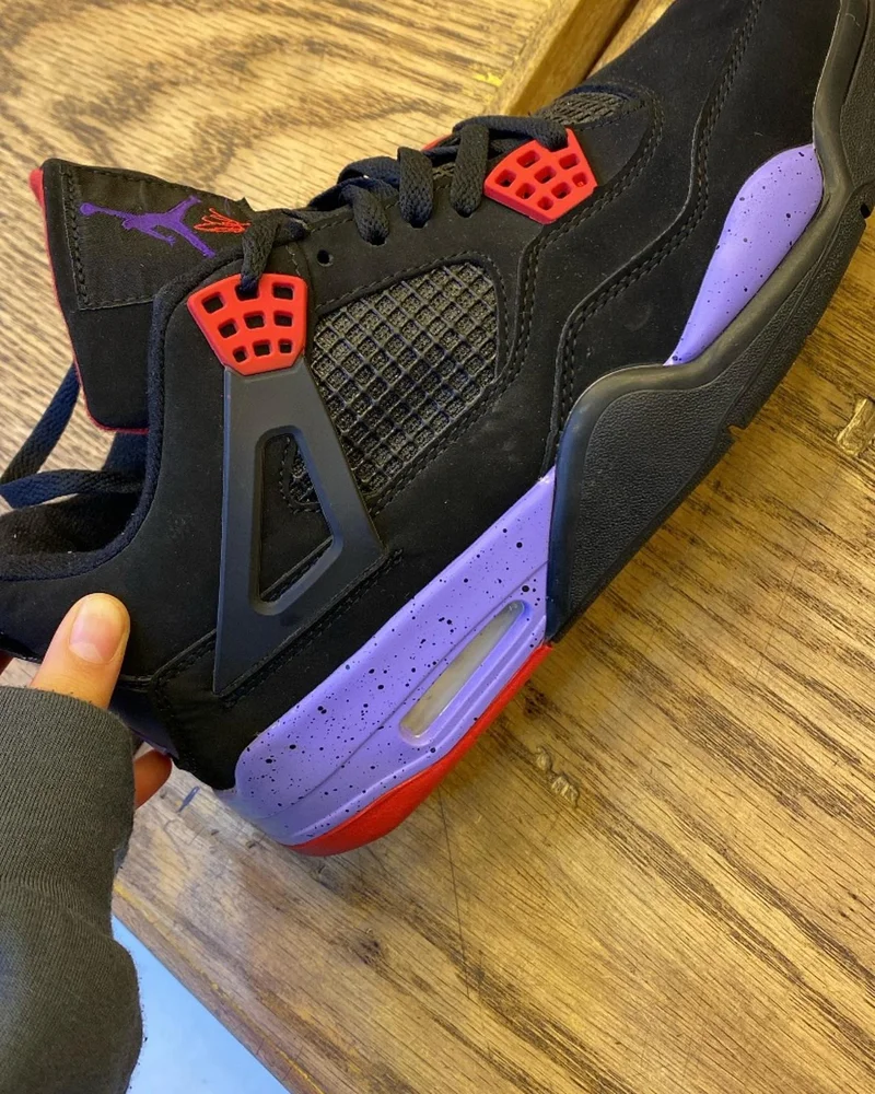 Sneakers