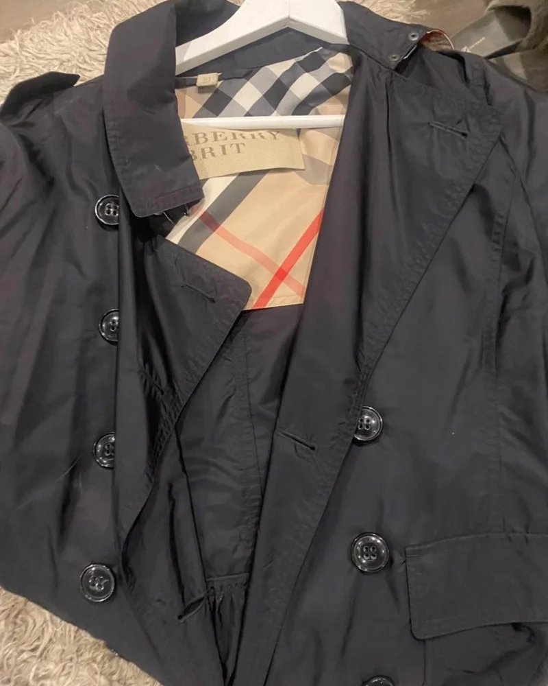 Burberry بالطوهات