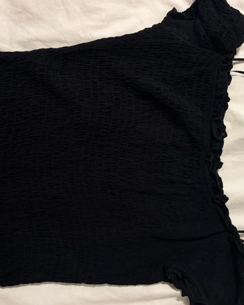 Pull & Bear Crop Tops