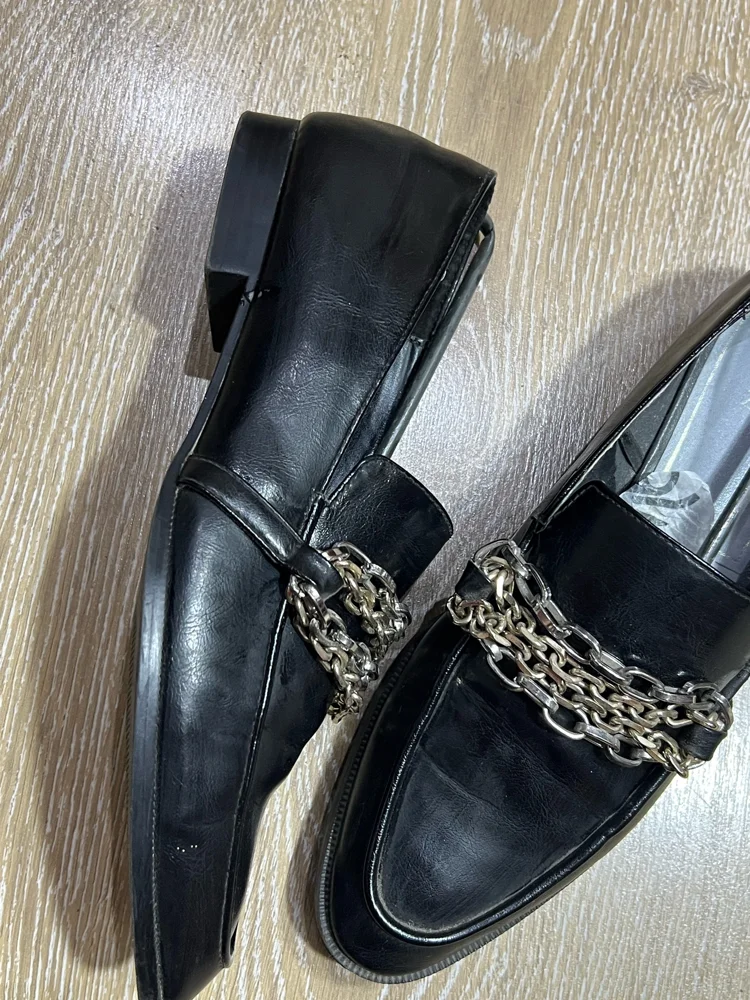 Zara Flats