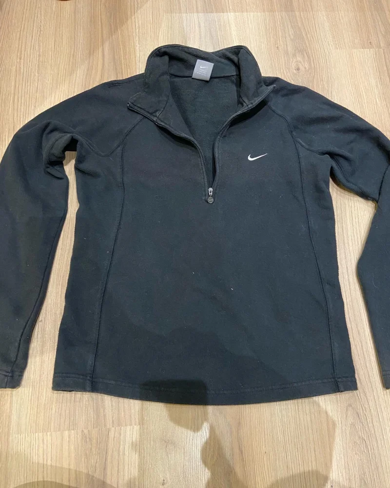 Nike Sweaters & Pullovers