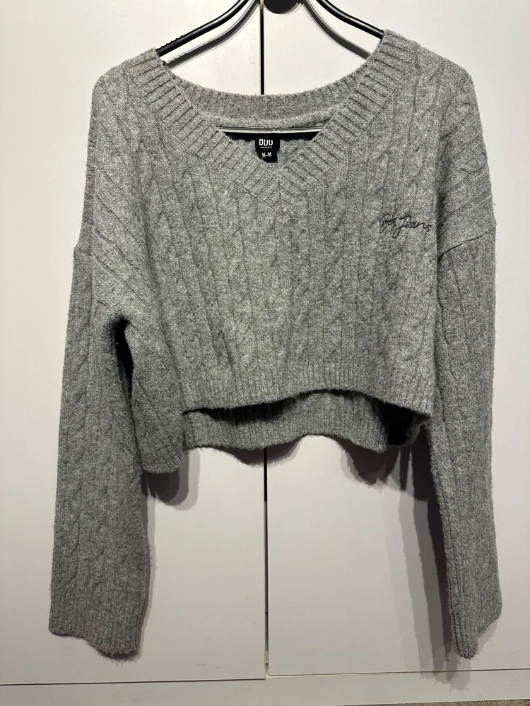Urban Outfitters Sweaters & Pullovers