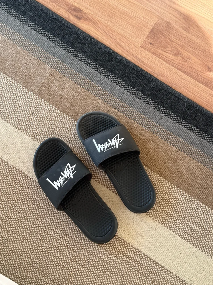 Nike Flip-flops