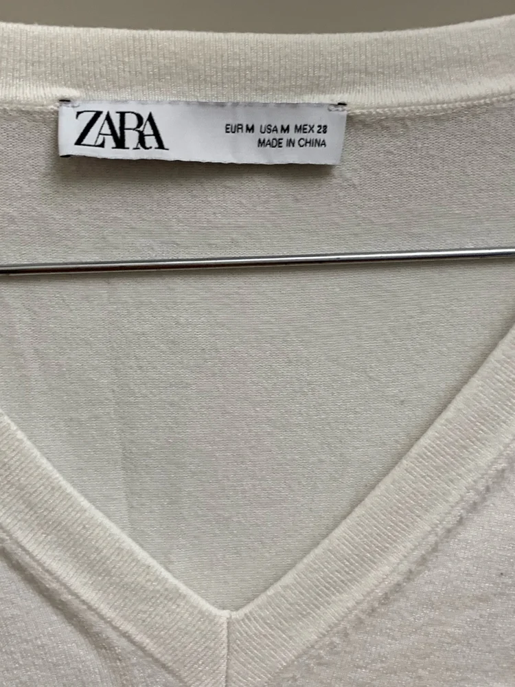 Zara Sweaters & Pullovers