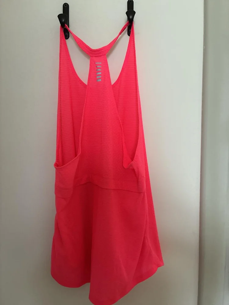 Under Armour Tank Tops