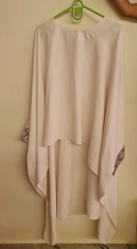 Local بلوزات