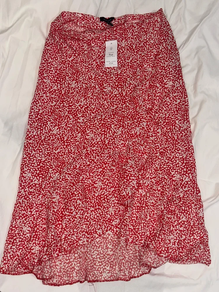 New Look Skirts