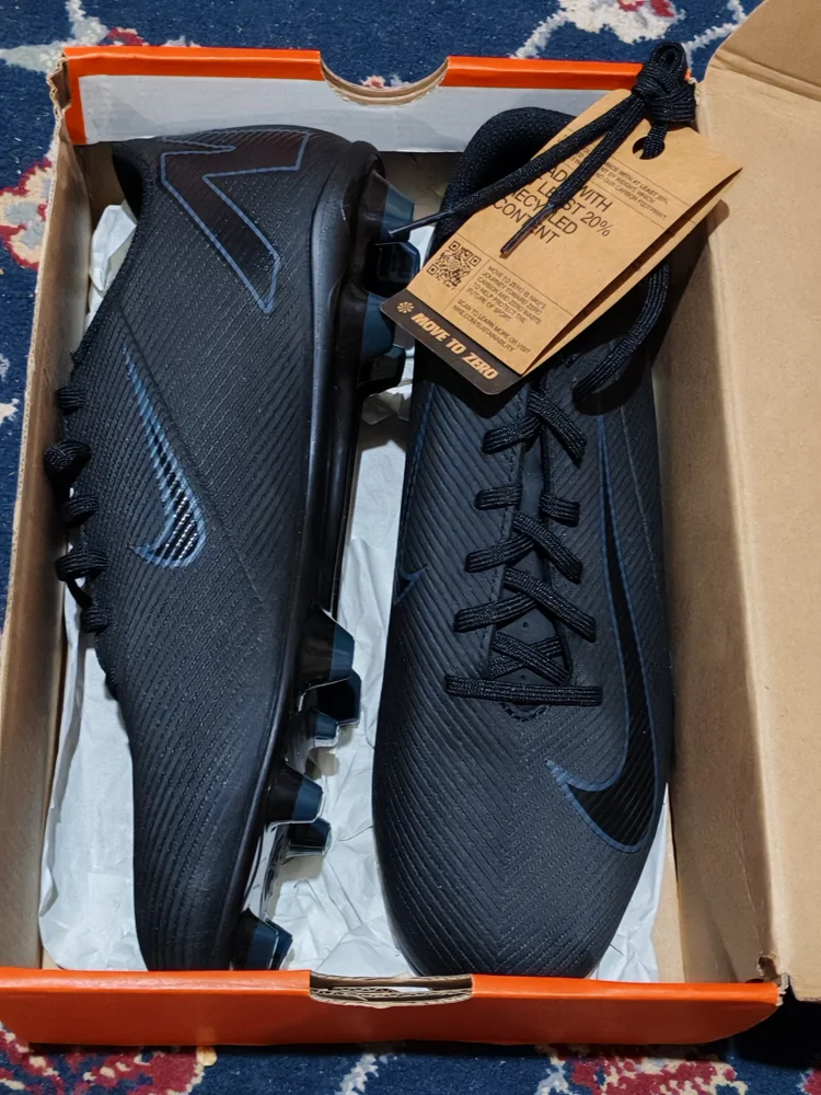 Nike Sneakers, New with tags, size 42.5, photo 3