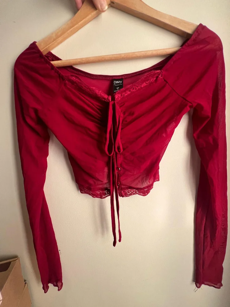 Dazy Crop Tops