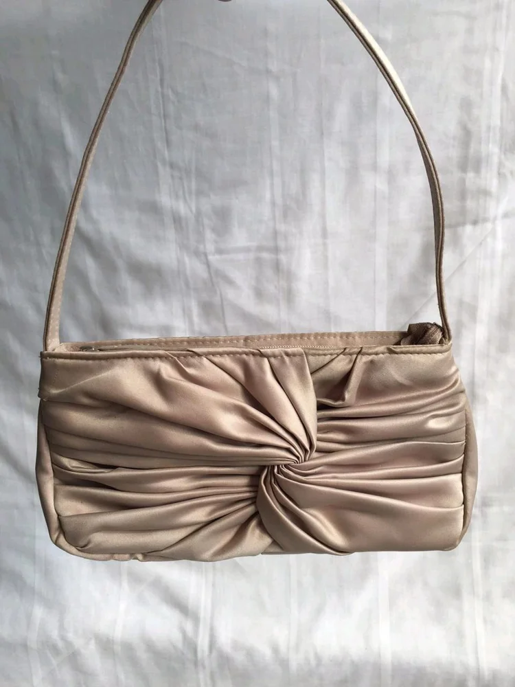 Clutches & Evening Bags