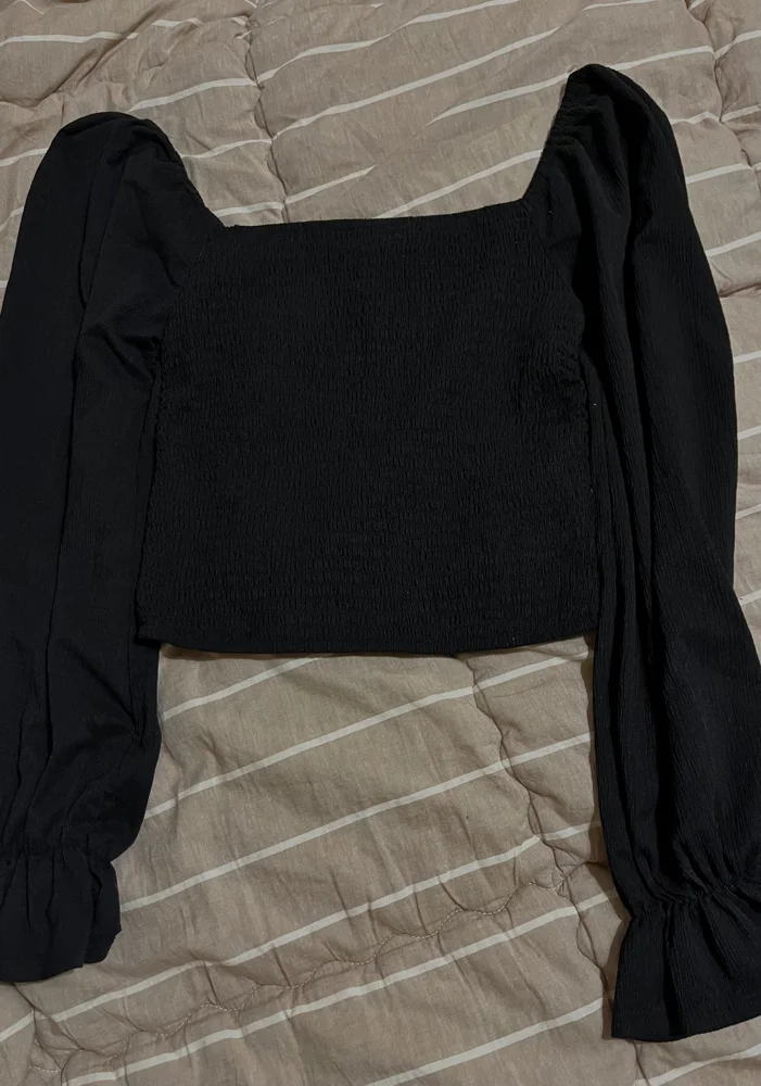 FB Sister Crop Tops