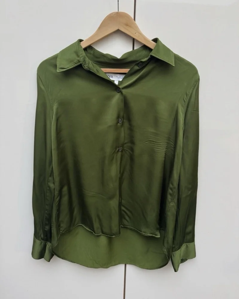 Zara بلوزات