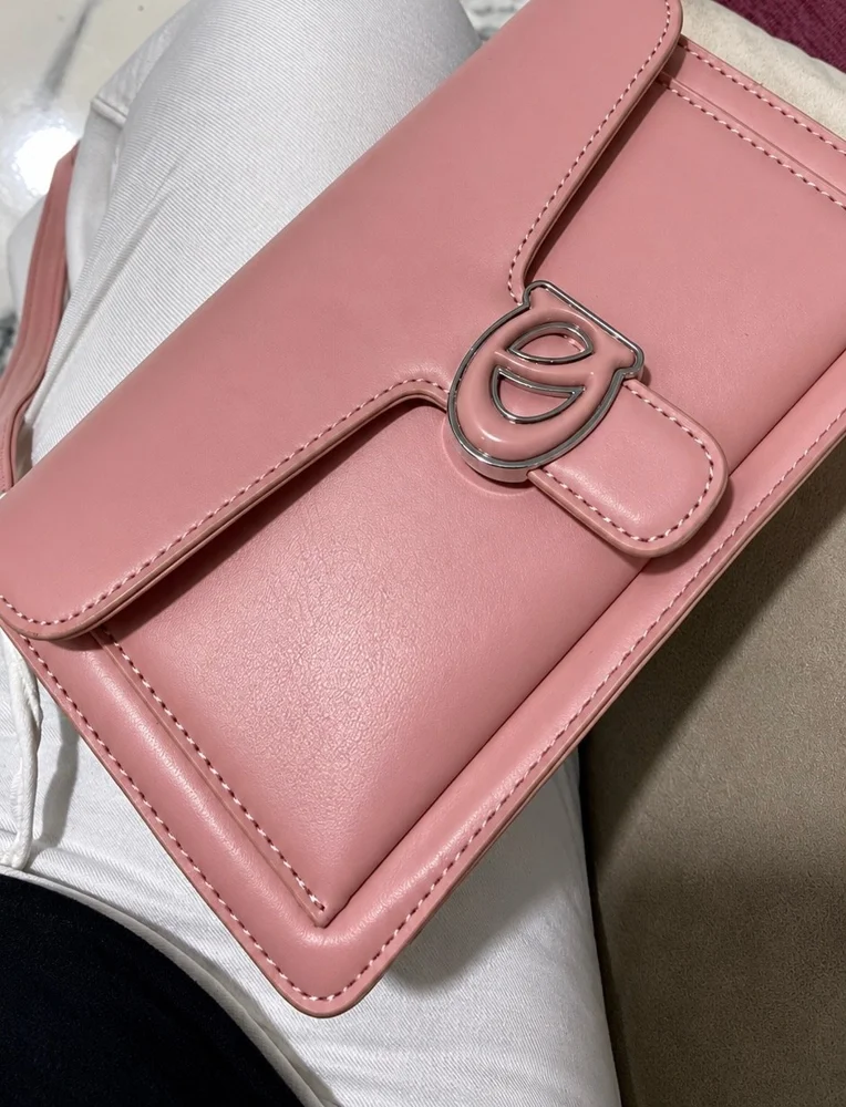 Local Cross-Body Bags