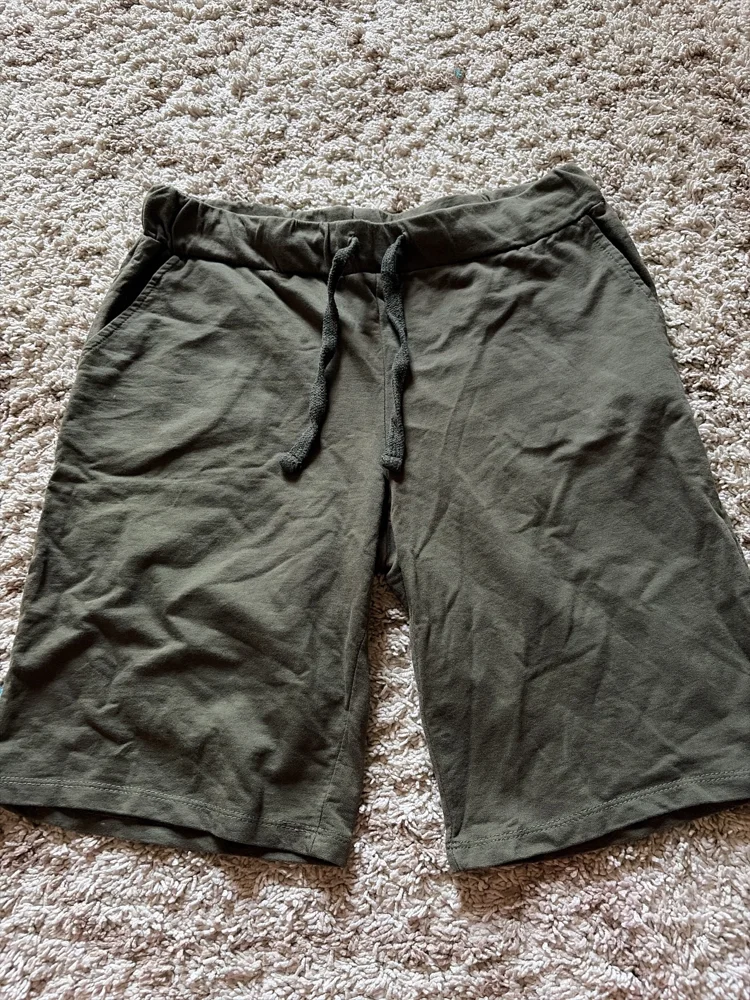 Defacto Shorts