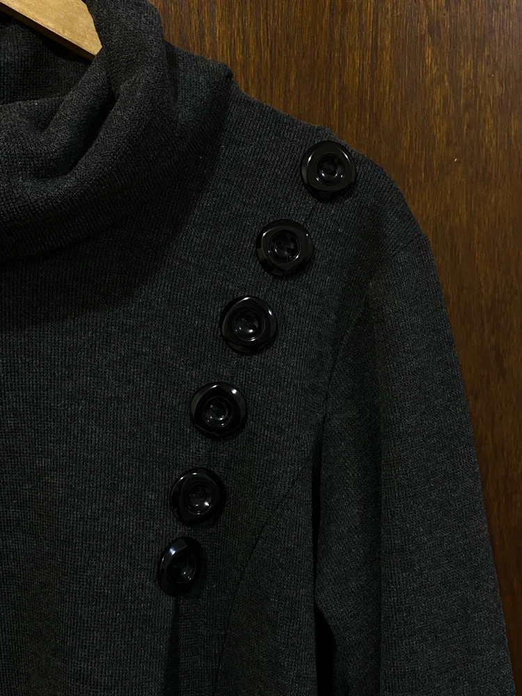 Sweaters & Pullovers