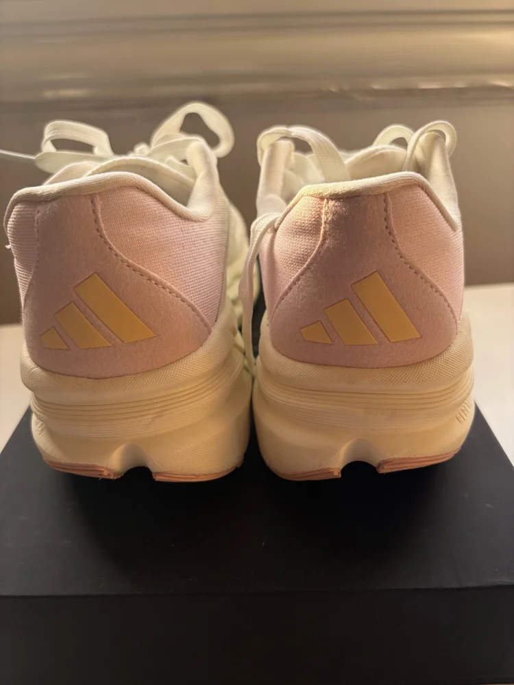 adidas Sneakers, size 37.5, photo 3