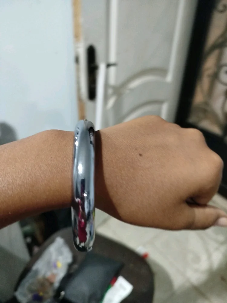 Local Bracelets