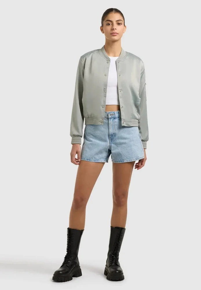 Amisu Jackets