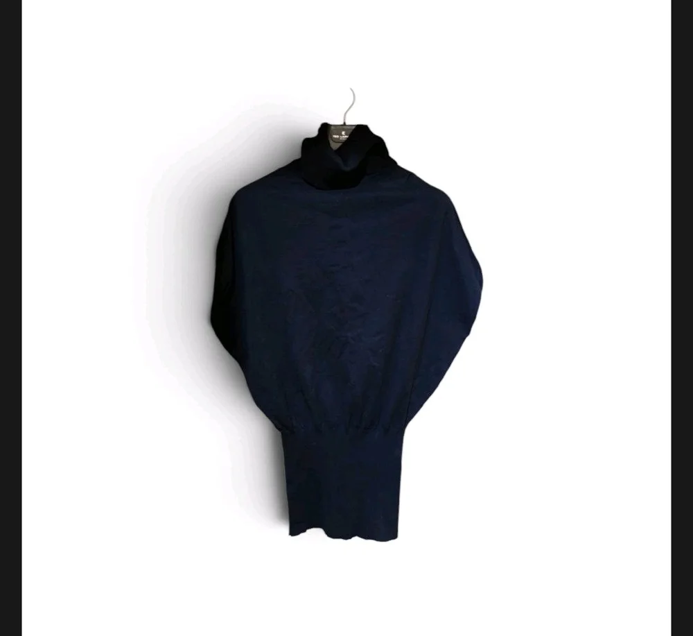 Sweaters & Pullovers