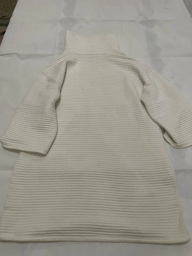 Zara سويترات وبلوفرات