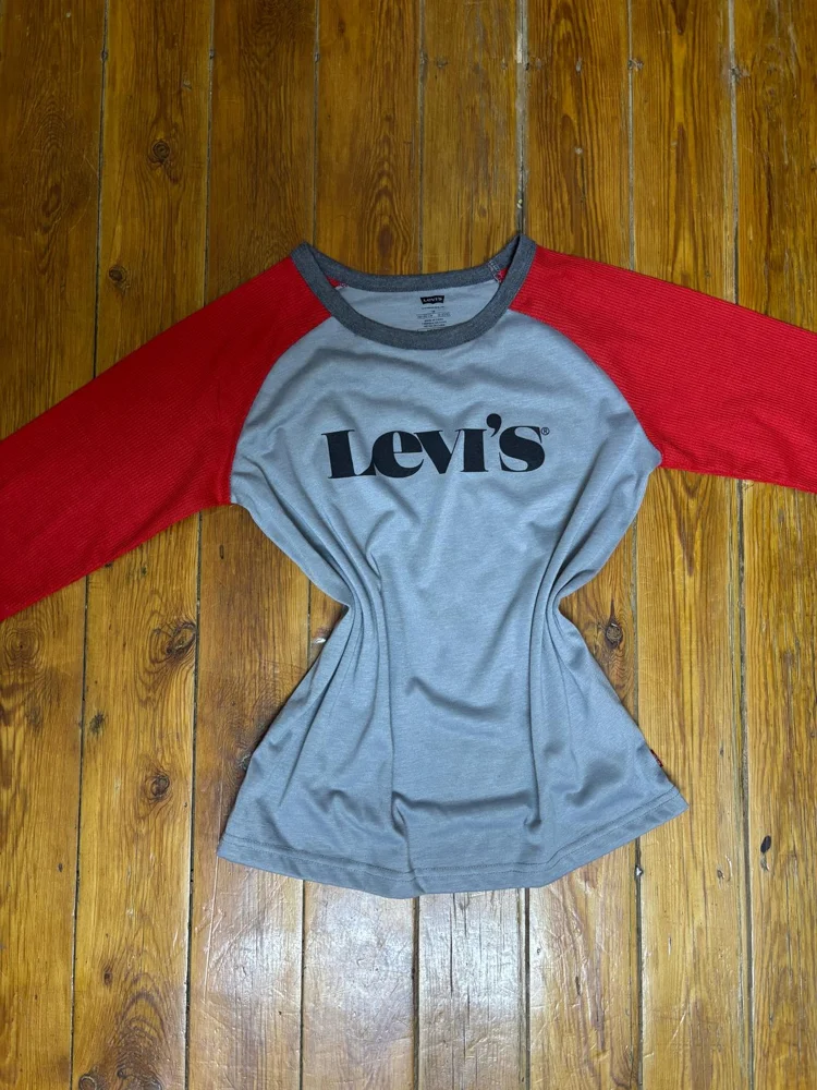 Levi's تيشيرتات