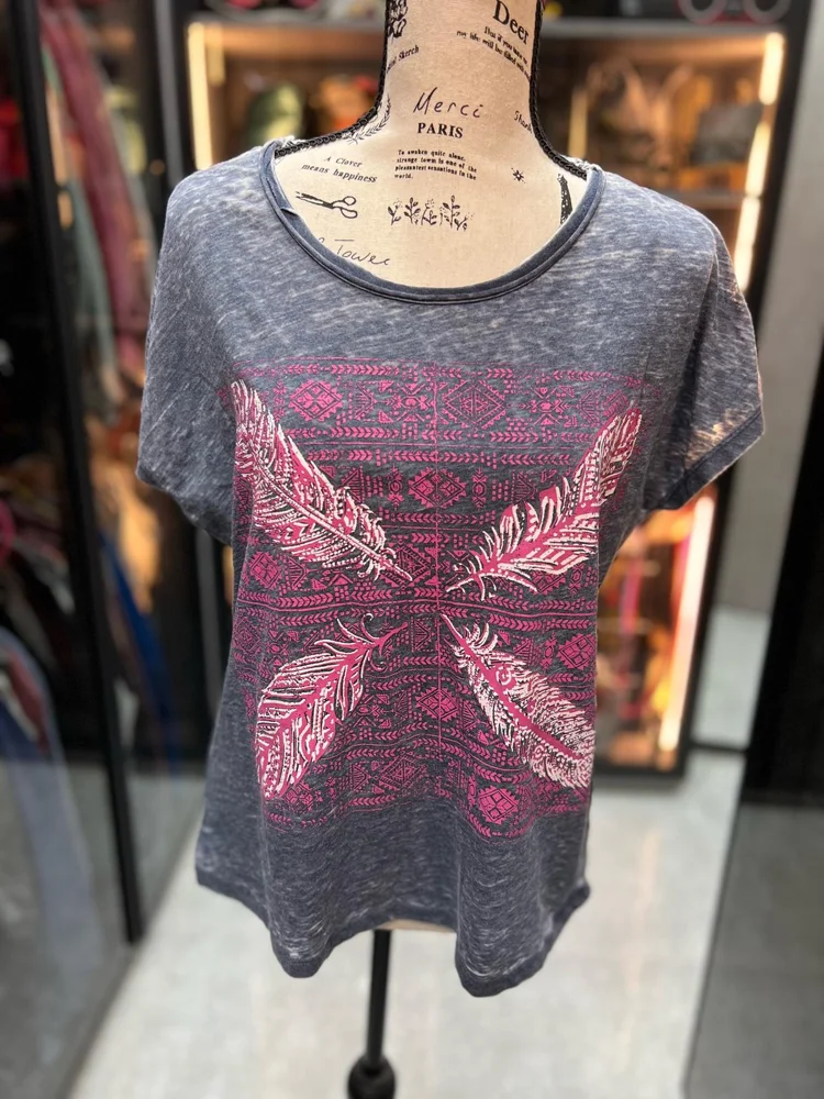 RAViN T-shirts
