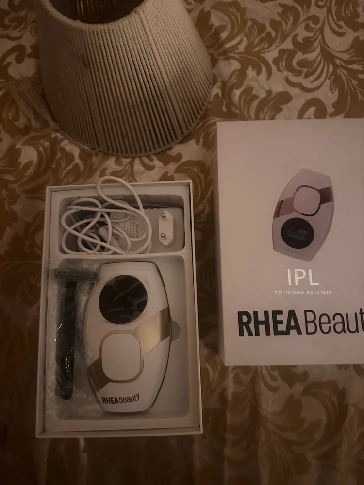 Rhea Costa Computers & Tablets
