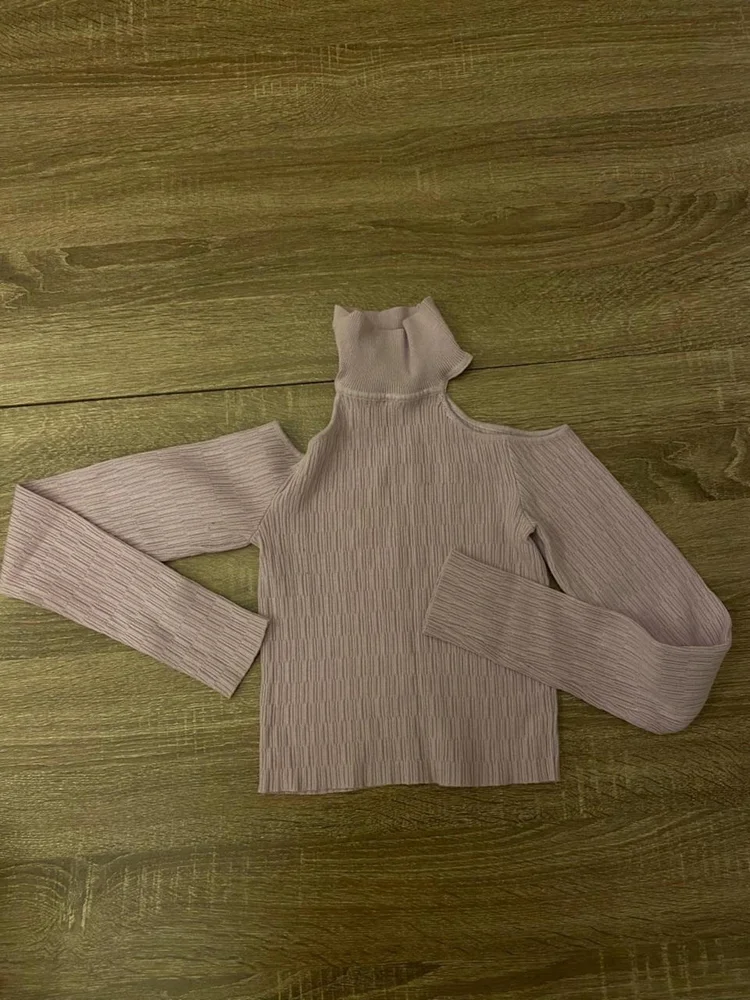 Bershka سويترات وبلوفرات