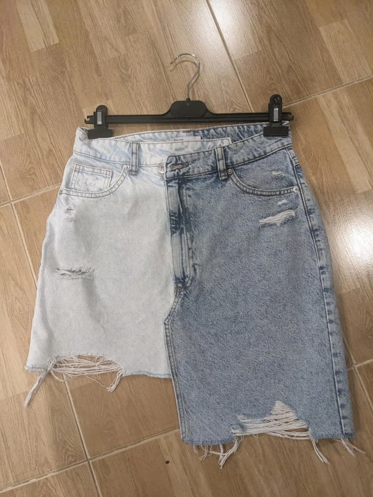 Bershka جيبات