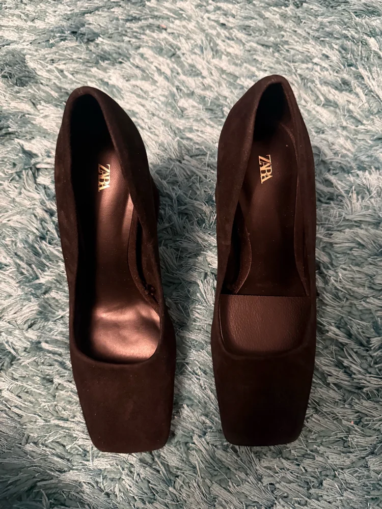 Zara Pumps