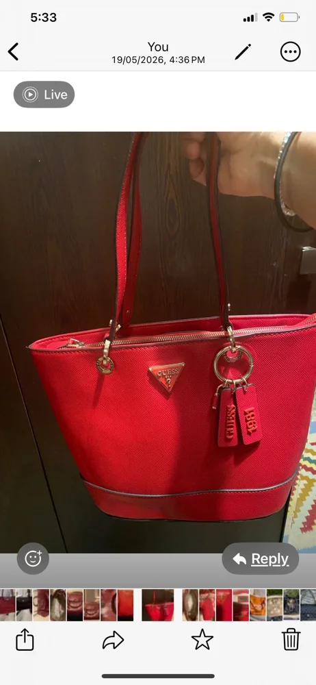 GUESS Shoulder Bags