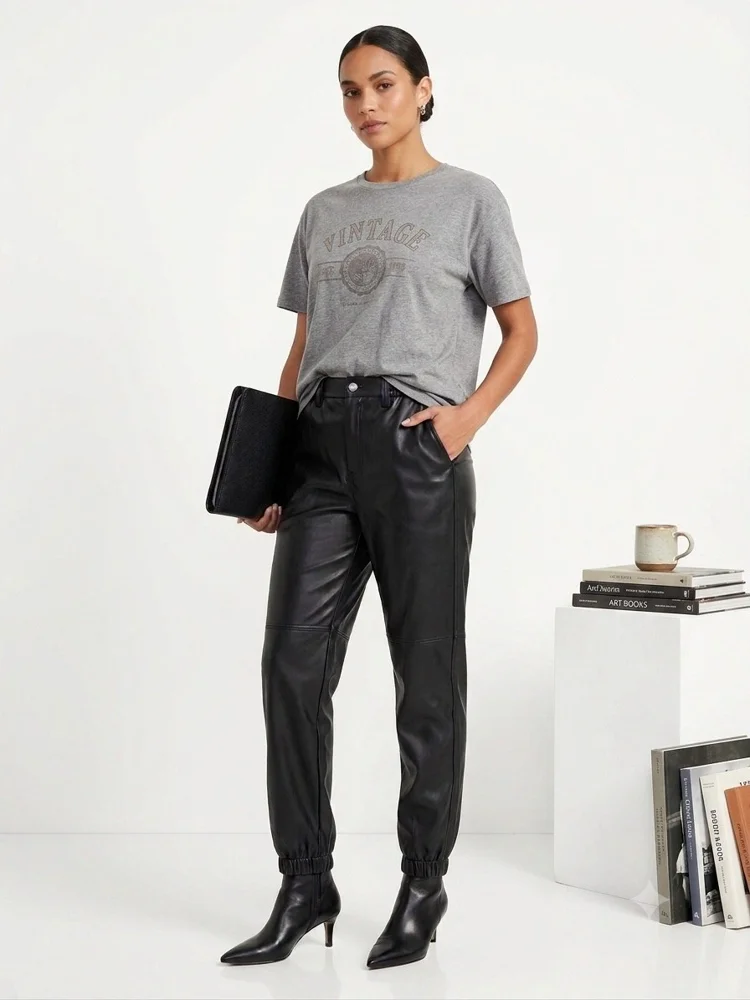Bershka بنطلونات