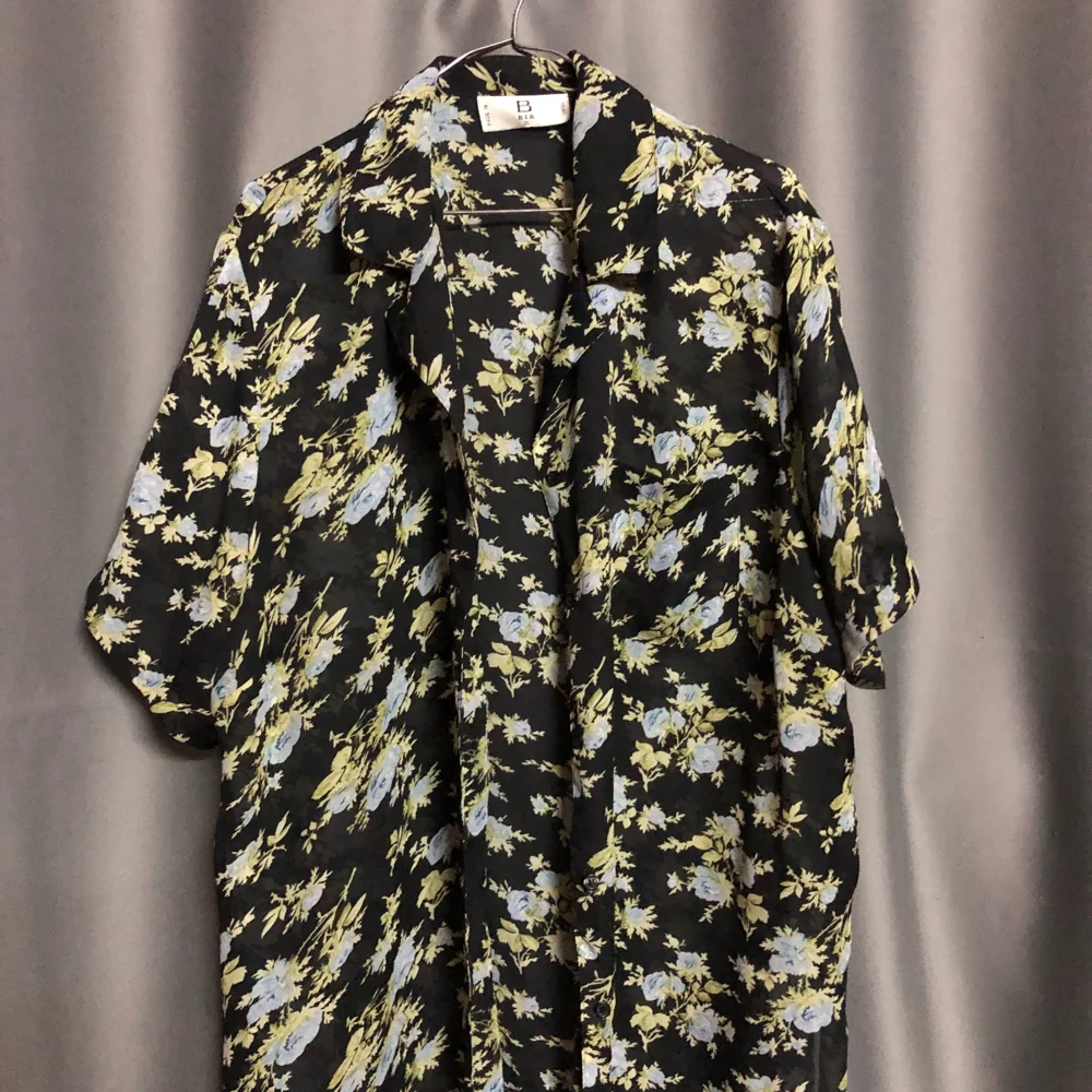 Short Sleeve Shirts